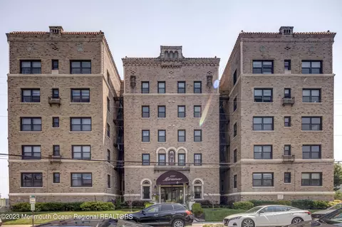 1700 Webb St #2E, Asbury Park, NJ 07712