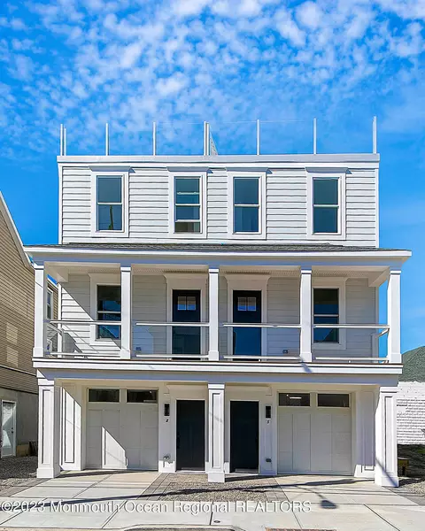 7 Center St, Sea Bright, NJ 07760