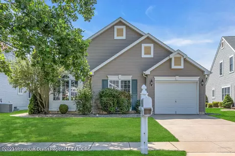 72 Baltusrol Dr, Jackson, NJ 08527