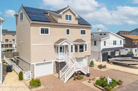 1410 Paul Blvd, Beach Haven West, NJ 08050