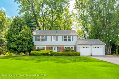 380 Taylors Mills Rd, Manalapan, NJ 07726