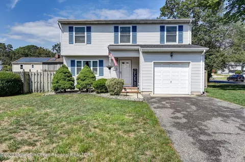 768 Michigan Ave, Toms River, NJ 08753