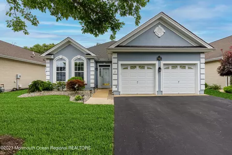 7 Banstead Way, Jackson, NJ 08527