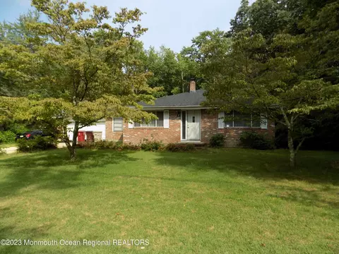 112 Rogers St, Bayville, NJ 08721