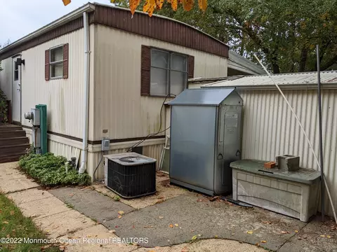 8 Eagle Ct, Whiting, NJ 08759 photo 17