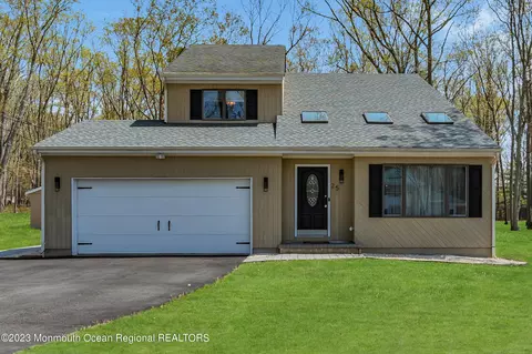 25 N Cooks Bridge Rd, Jackson, NJ 08527