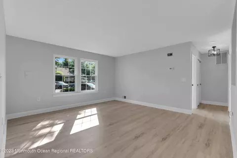 402 Daffodil Dr, Jackson, NJ 08527 photo 13