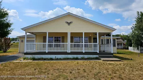 124 Perrys Ln, Stafford, NJ 08050