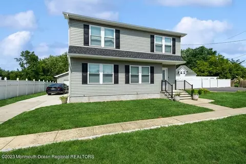 44 Amboy Rd, Old Bridge, NJ 08857