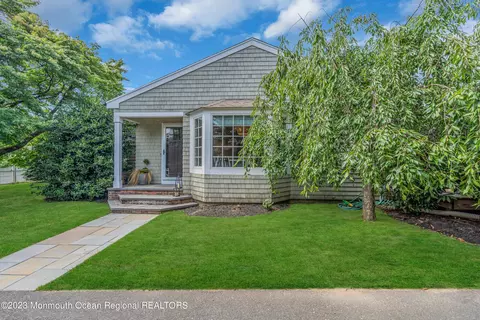 912 Sea Girt Ave, Sea Girt, NJ 08750