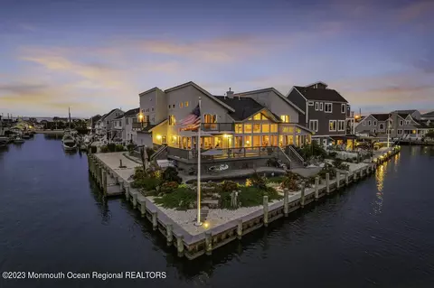 250 Silver Beach Rd, Lavallette, NJ 08735