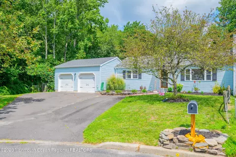 3204 Scrimshaw Ct, Toms River, NJ 08753