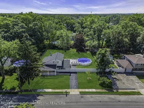 39 Sunset Dr, Howell, NJ 07731 photo 4