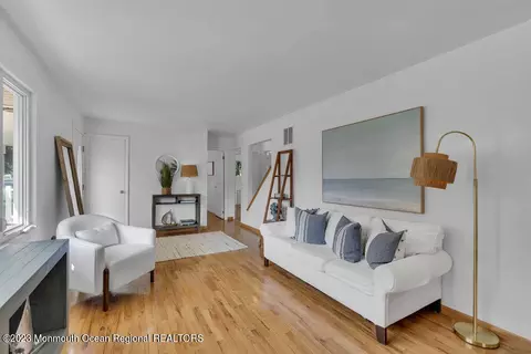 39 Sunset Dr, Howell, NJ 07731 photo 7