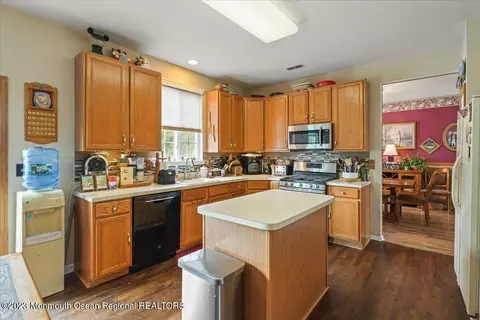 1 Chiswick Dr, Jackson, NJ 08527 photo 12