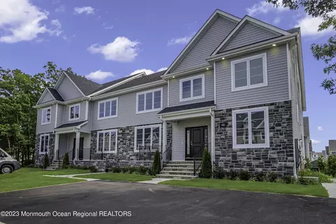 46 Bradhurst Ave, Lakewood, NJ 08701