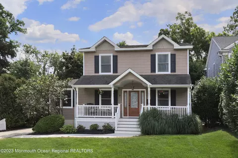 26 Orchard Pl, Little Silver, NJ 07739