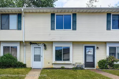 41 Sawmill Rd #537, Brick, NJ 08724