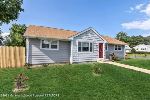 75 11th St, Keansburg, NJ 07734