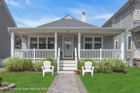 318 17th Ave, Lake Como, NJ 07719
