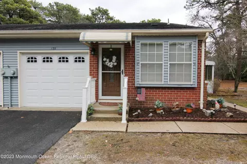 13 Canton Dr # B, Whiting, NJ 08759