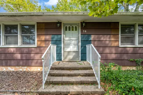 70 Middlesex Rd, Matawan, NJ 07747 photo 6