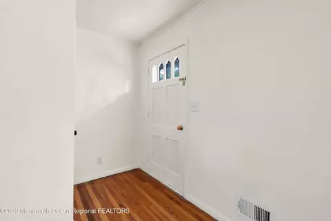 70 Middlesex Rd, Matawan, NJ 07747 photo 7