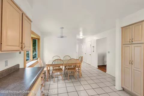 70 Middlesex Rd, Matawan, NJ 07747 photo 19