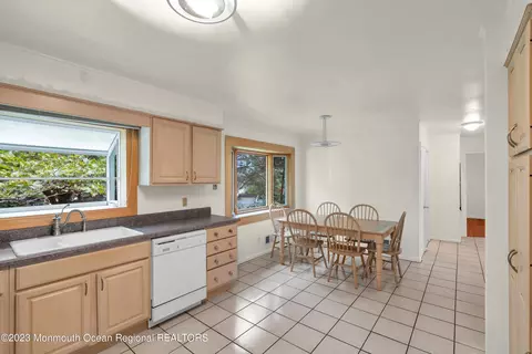 70 Middlesex Rd, Matawan, NJ 07747 photo 18