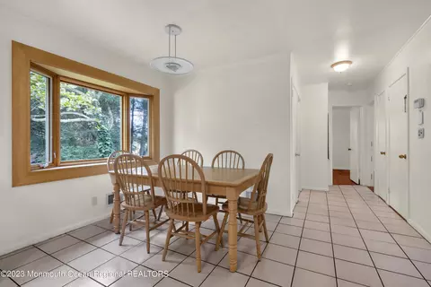 70 Middlesex Rd, Matawan, NJ 07747 photo 13
