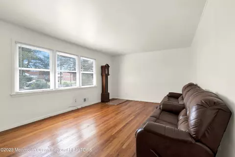70 Middlesex Rd, Matawan, NJ 07747 photo 10
