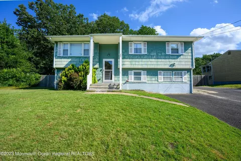 771 Bennetts Mills Rd, Jackson, NJ 08527