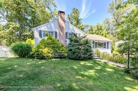 140 Hillside Ave, Chatham, NJ 07928
