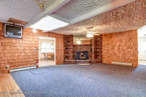 40 Holly Ct E, Brick, NJ 08723 photo 22