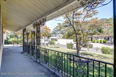 40 Holly Ct E, Brick, NJ 08723 photo 7