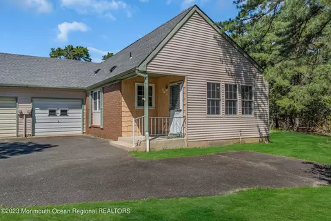 57 Milford Ave # C, Whiting, NJ 08759
