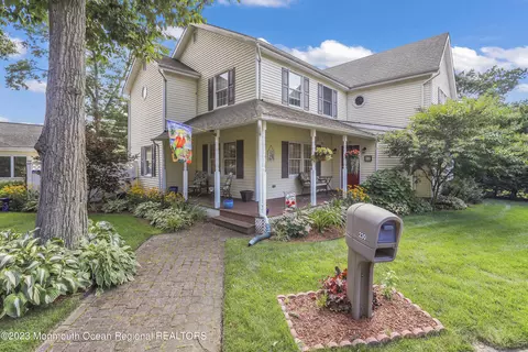 230 Overlook Dr, Neptune City, NJ 07753