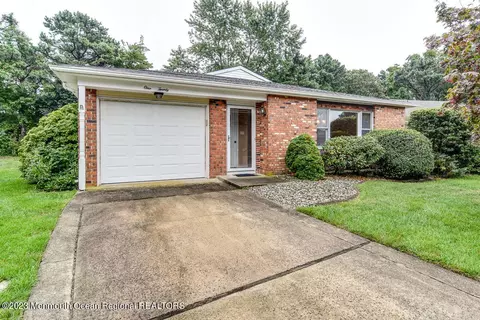 120 Lauren Ln, Brick, NJ 08723