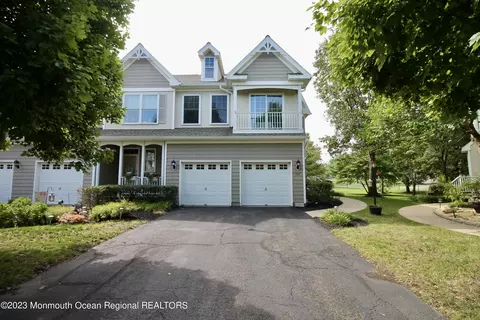 110 S Shore Dr, South Amboy, NJ 08879
