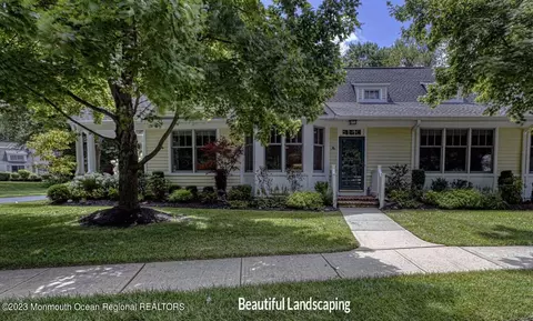 36 Thornbrooke Dr, Shrewsbury, NJ 07702