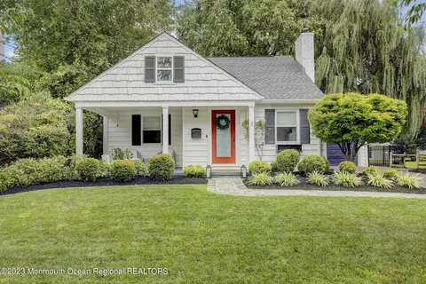 14 Highland Ave, Red Bank, NJ 07701