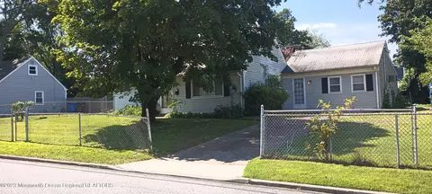 30 Steven Ave, Tinton Falls, NJ 07724