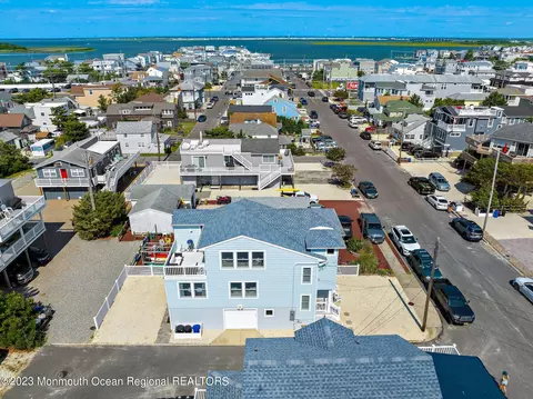 126 E 26th St, Ship Bottom, NJ 08008 photo 4