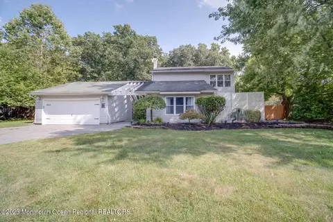 23 Winchester Dr, Jackson, NJ 08527