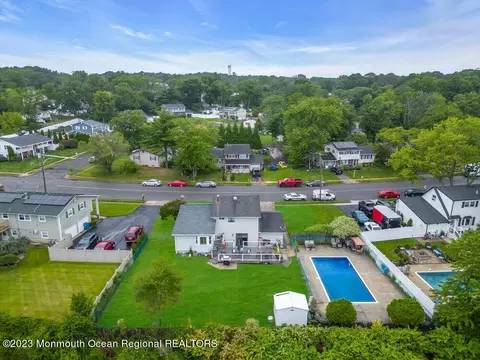 58 Forest Dr, Jackson, NJ 08527