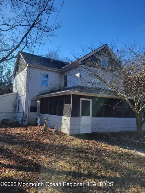 79 Dock St, Little Egg Harbor, NJ 08087