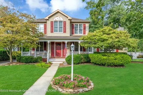 25 Brook Ave, Little Silver, NJ 07739