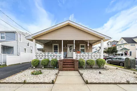 111 17th Ave, Belmar, NJ 07719
