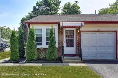 17 Greenleaf St # A, Whiting, NJ 08759