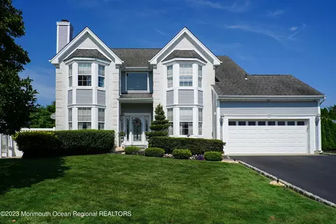 6 Ruby Ct, Lakewood, NJ 08701